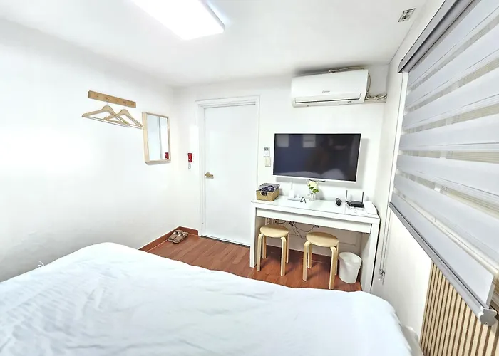 Nest 3*